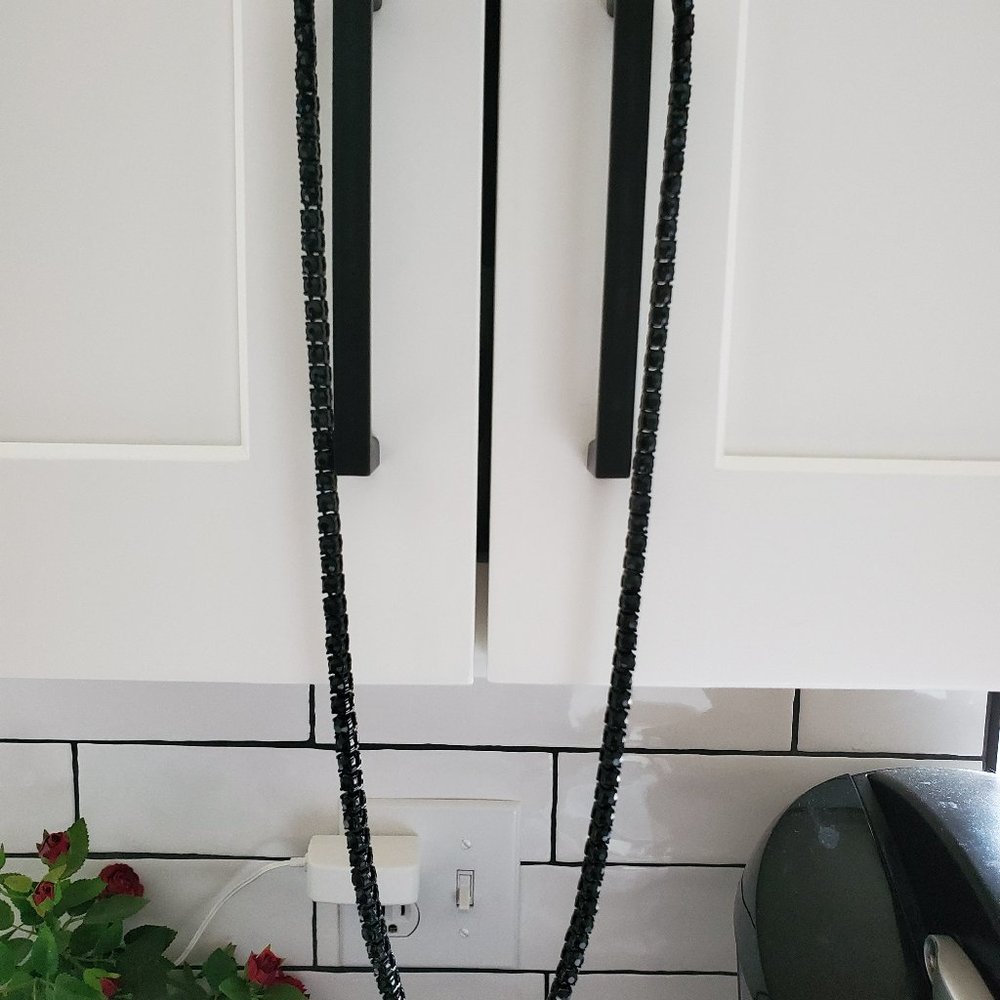 Gold Crate black necklace